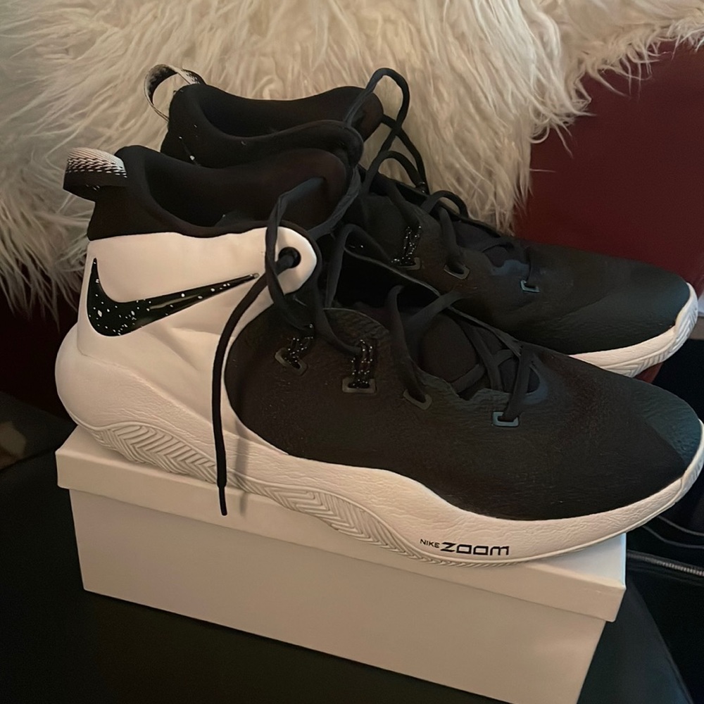 Men's footwear